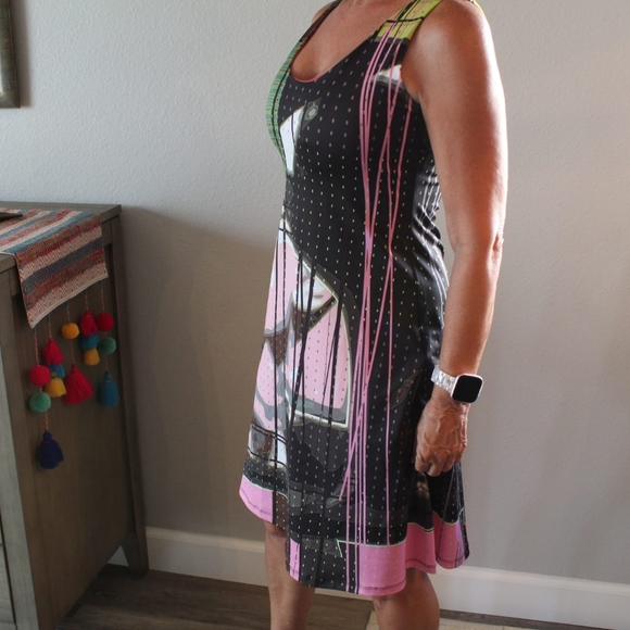 Modern, Reversible Dress - Picture 6 of 14